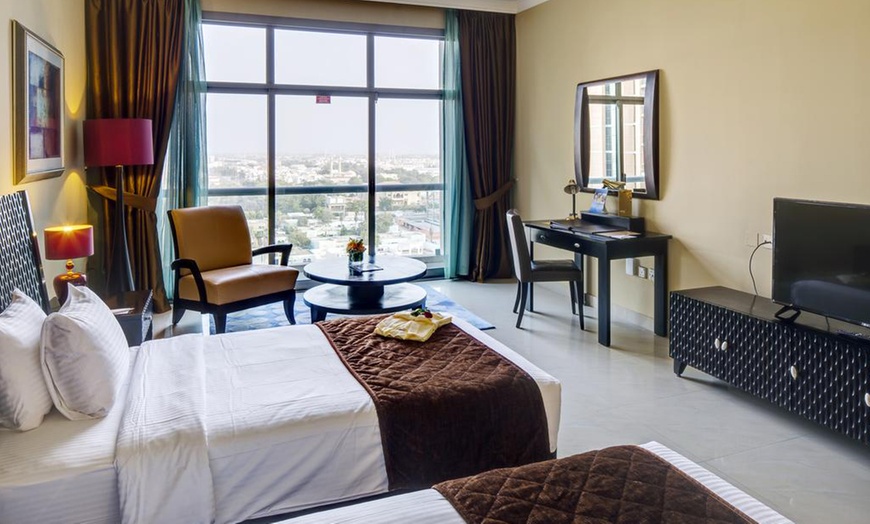 Image 8: Abu Dhabi: 4* Stay with Breakfast