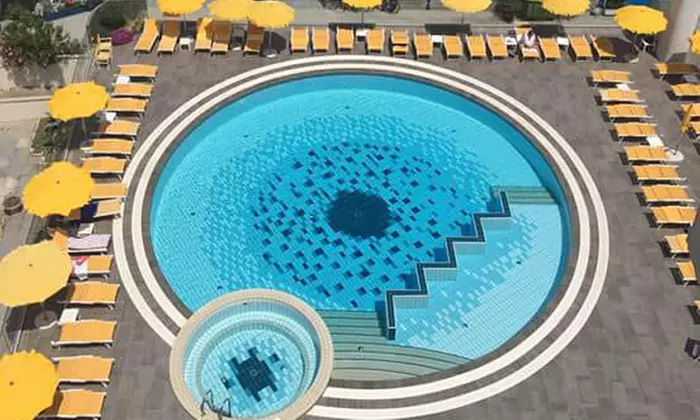 Cesenatico: Camera vista mare con trattamento a scelta, piscina e Spa