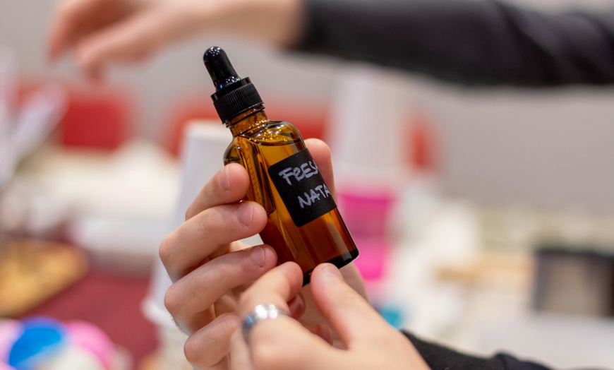 Image 17: Crea tus propias velas - 2 velas durante 3h con bebida 