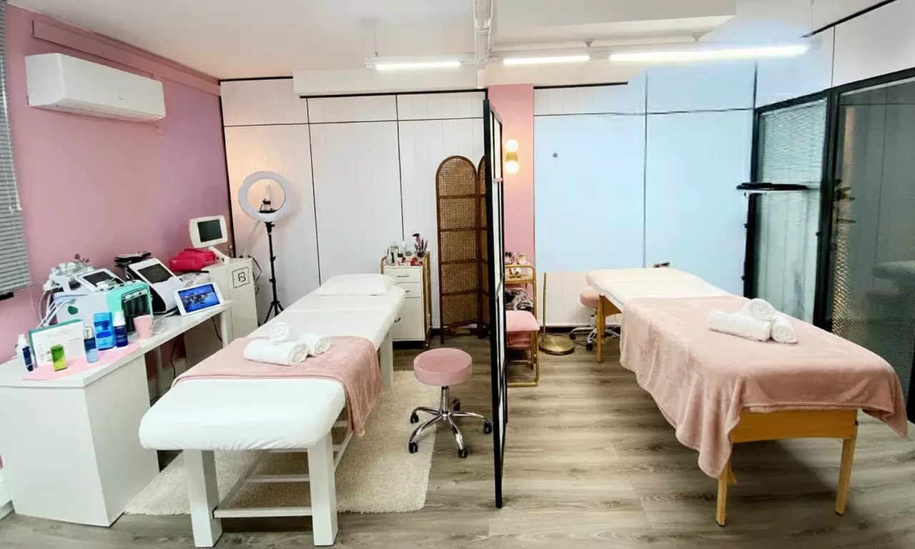 Extensiones con acabado natural, wispy o volumen ruso