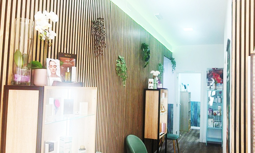 Image 4: 1 o 2 sesiones de Dermapen facial con cóctel de vitaminas 