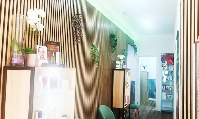 1 o 2 sesiones de Dermapen facial con cóctel de vitaminas