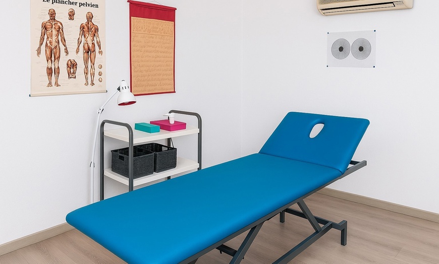 Image 5: Ajuste de osteopatía con análisis postural y corrección vertebral