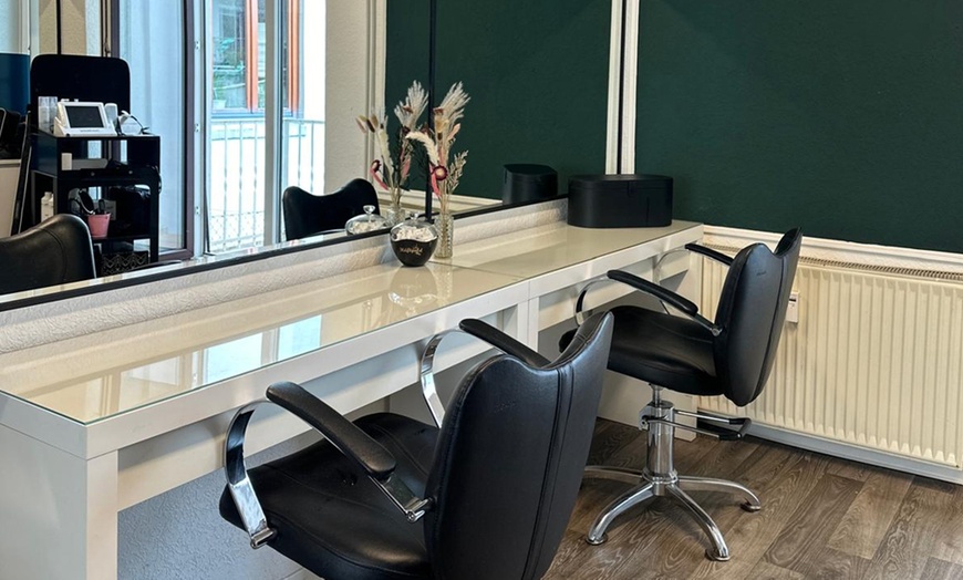 Image 4: Bis zu 34% Rabatt auf den Haarschnitt – Damen bei Sabrina's Hairzstück