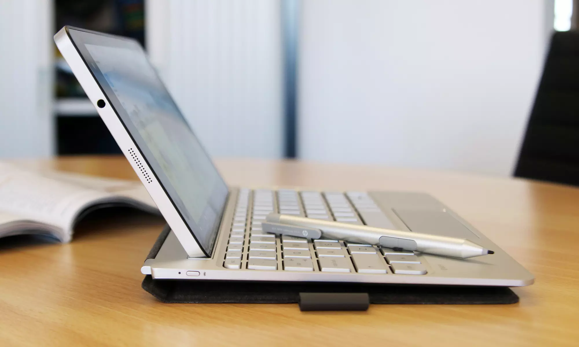 HP Envy 8 Note 32GB Tablet with 4G LTE for Verizon, Bluetooth Wireless Keyboard, and Stylus (Refurbished) - Primary Image