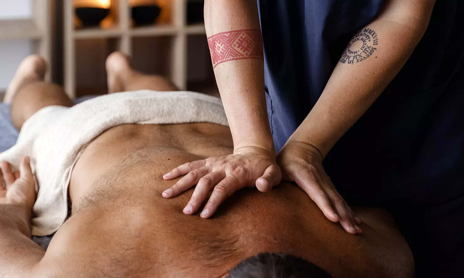 Masaje a elegir entre deportivo o descontracturante para 1 persona