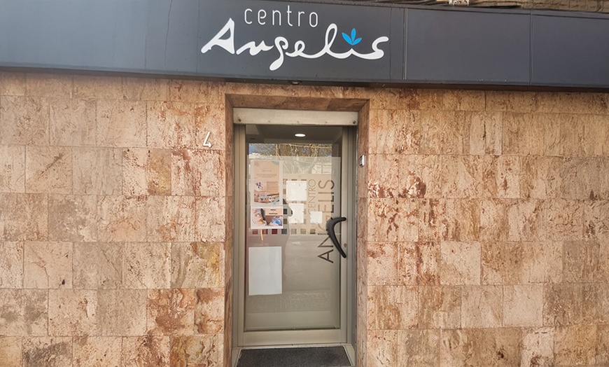 Image 7: Masaje relajante o antiestrés con duración a elegir para 1 o 2