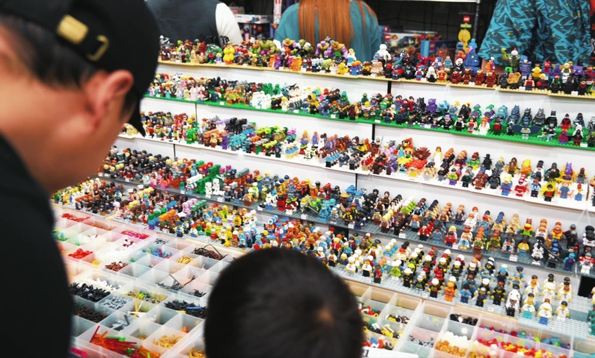 Image 2: Up to 30% Off Nashville's Ultimate LEGO® Fan Convention