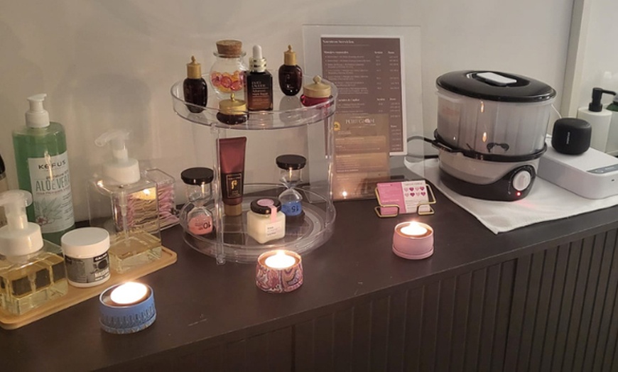 Image 4: 1 o 3 masajes de aromas con velas calientes de 30 minutos 