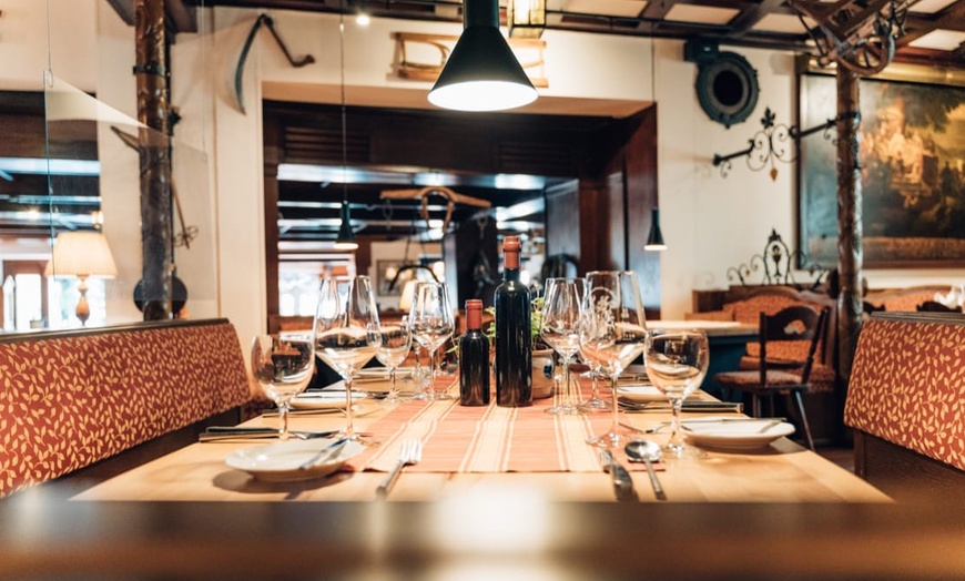 Image 14: Rheingau: 2 Nächte inkl. Verpflegung, Sauna und Wanderrucksack