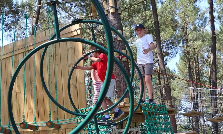 Image 8: Séance d'accrobranche de 2h ou Fermi'Fun à l'Animalia Parc