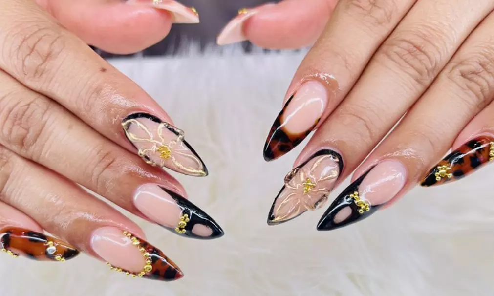 Pamper Yourself with One Gel Manicure, Gel Pedicure or Combo of Both at Pro Nails Spa (Up to 20%Off)