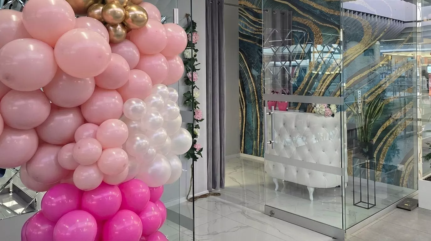 Relaksujące pakiety Day Spa: masaż twarzy, wybrany zabieg i więcej