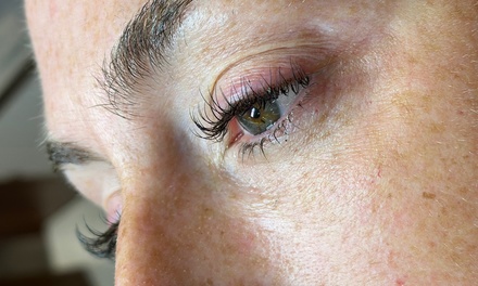 Full Set Lash Extensions + One Refill - Artistry by Lucy