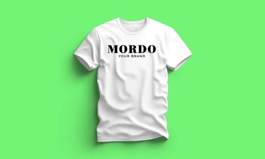 Image 1: Wyraź swój styl: Personalizowana koszulka lub bluza z Twoim nadrukiem