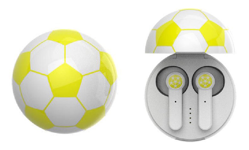 Image 13: 2022 World Cup Football Earbuds