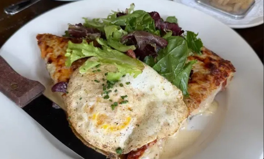 Image 4: Brunch & Cocktails at Le Jardin Bistro NYC Up to 50% Off 