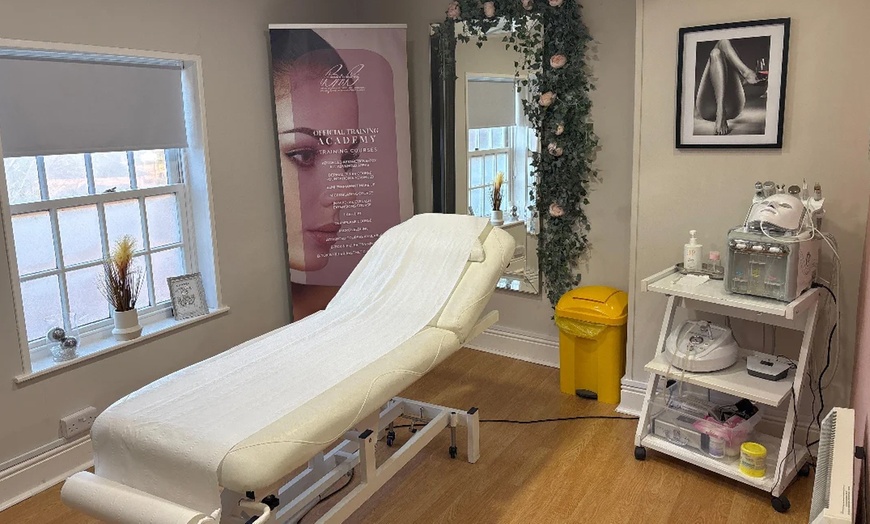 Image 3: Revitalize Your Eyes with 1 or 3 Polynucleotide Skin Booster Sessions