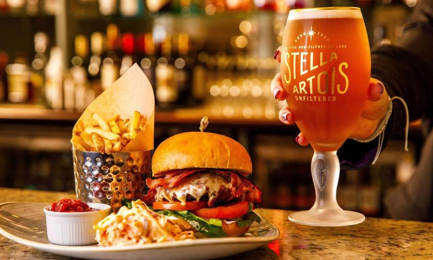 Image 5: Box Hill Surrey: Elegant 4* Stay with Breakfast & Dinner