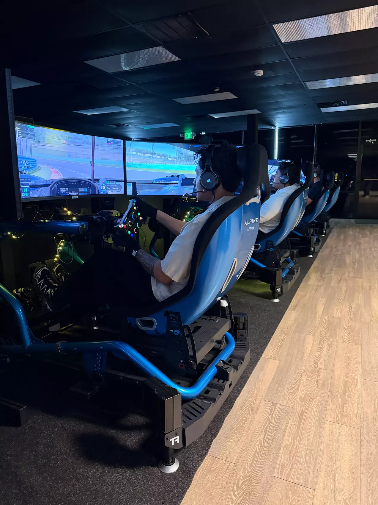Full-Motion Racing Simulator Experience – Austin