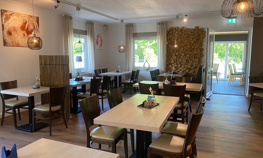 Image 2: 3-Gänge-Grünkohl-Menü inkl. Begrüßungs-Apfelsecco für 1-4 Personen