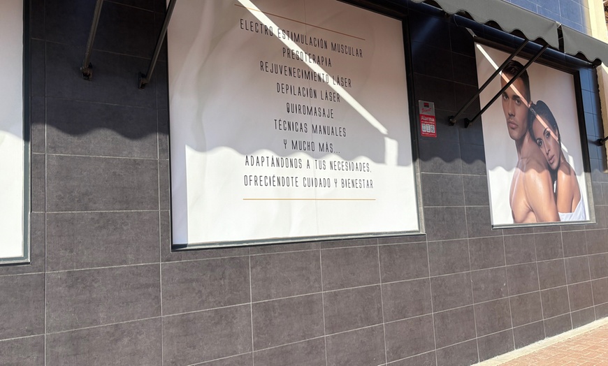 Image 8: 3 o 6 sesiones combinadas de aparatología a elegir y masaje drenante