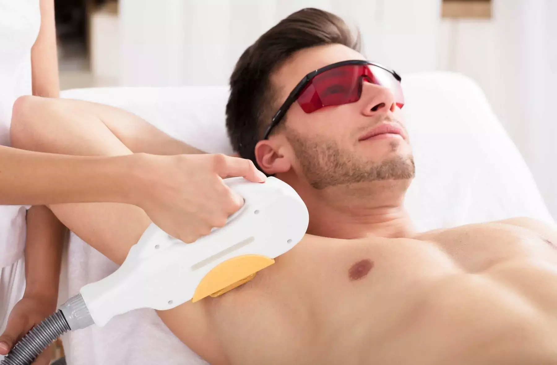 3 oder 5 Behandlungen: IPL-Haarentfernung für Damen und Herren