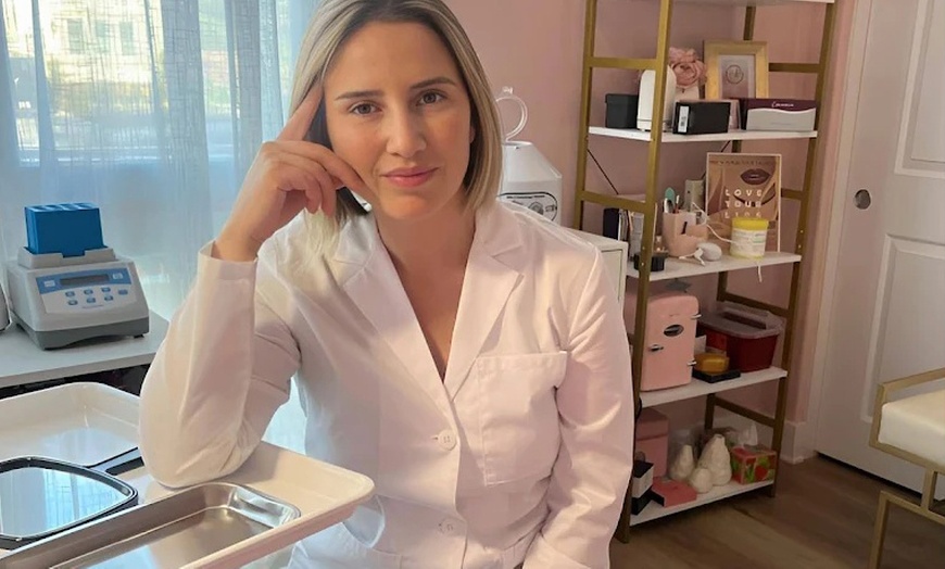 Image 3: Get Smooth Skin with 20 Unit of Botox