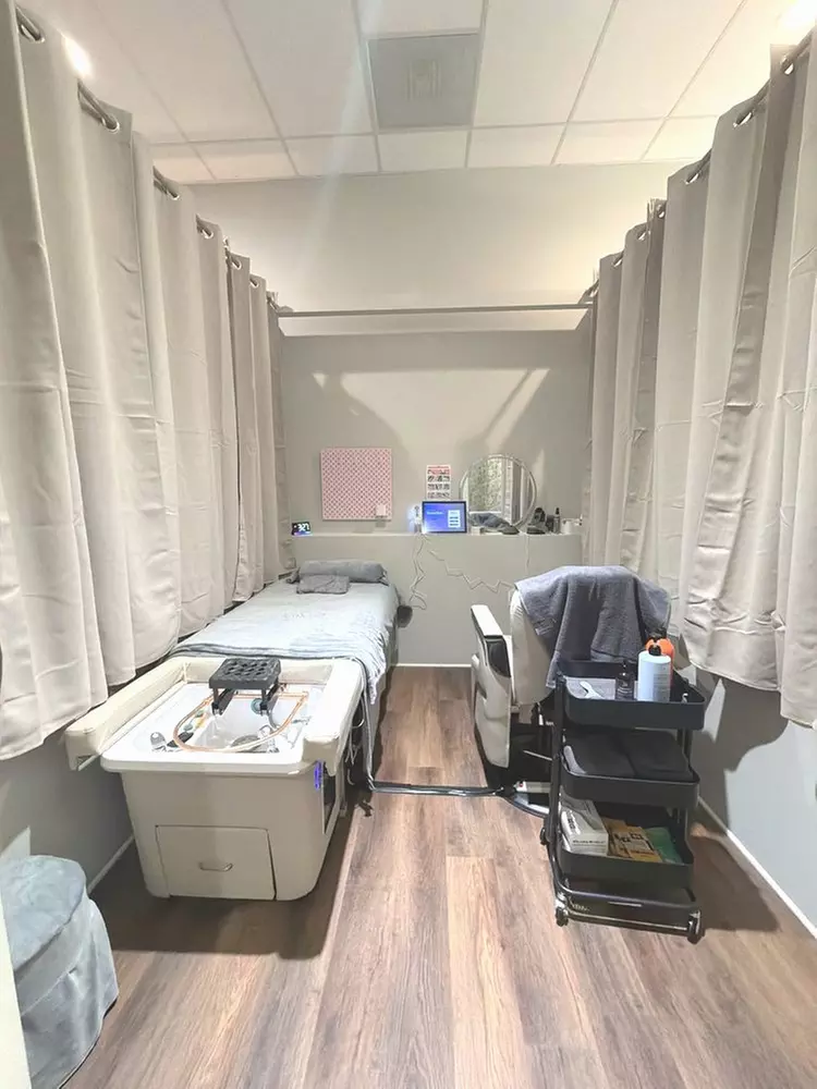 VIP or Classic Head Spa for 1-2 w/Massage on Neck & Scalp + Hair Steam