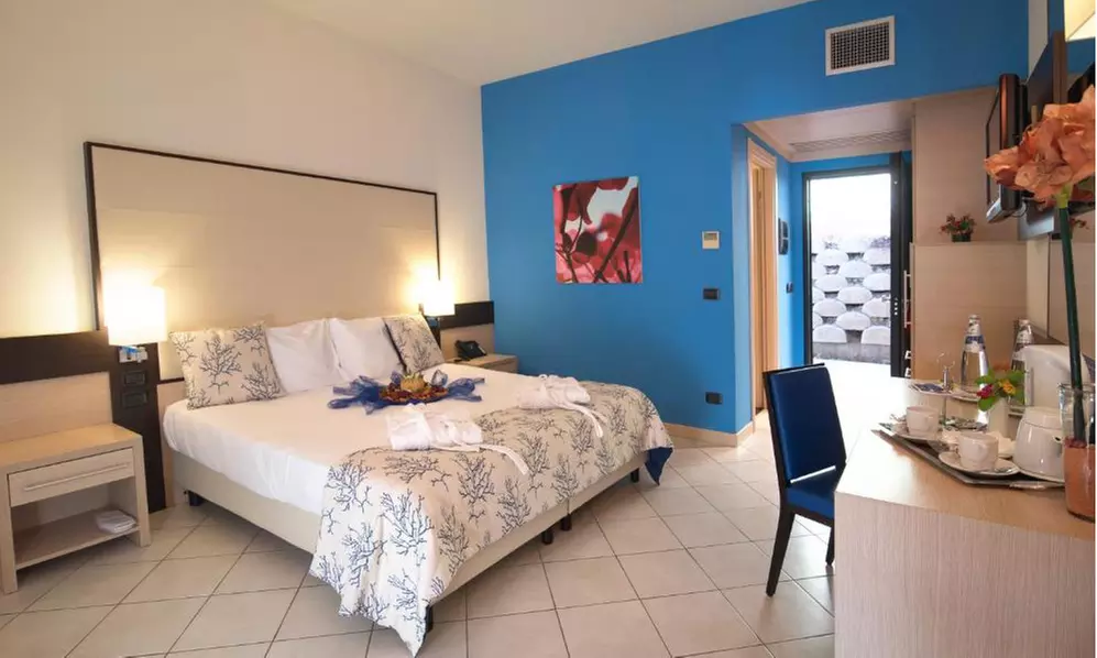 Messina 4*: soggiorno per 2, 3 o 4 persone in mezza pensione