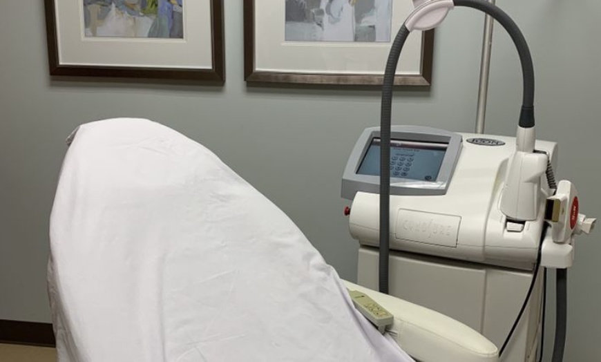 Image 2: Glow Renewed: Dermaplaning & Red Light Therapy for Radiant Skin