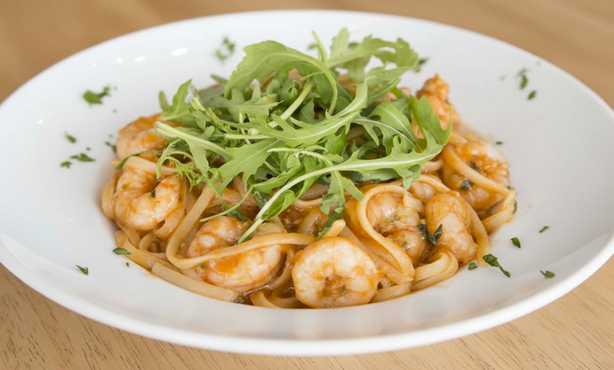 Image 5: Menú mediterráneo light o completo para 2 o 4 personas