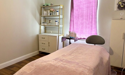 One Mommie and Me Facial (60-Minute - 30 Min/guest) - Refined esthetics