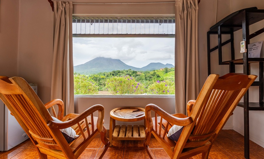 Image 3: ✈7-Night Costa Rica Volcano & Beach Trip w/Air, Car from Travel by Jen