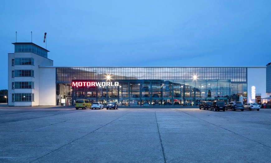 Image 3: Köln: 1-3 Nächte mit Frühstück & Michael Schumacher Collection