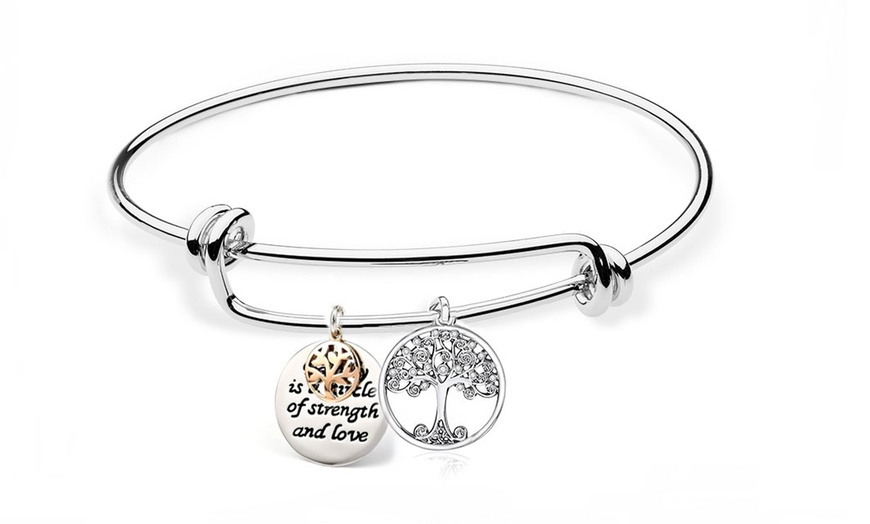 Image 2: Bracciali bangle realizzati con cristalli Swarovski®