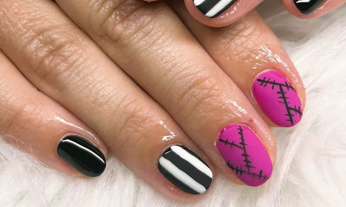 2 sesiones de manicura y/o pedicura con esmaltado en Souzza Nails Art