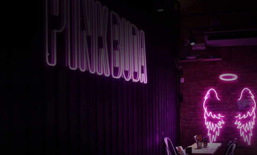 Image 7: Menú Burguer con entrante, hamburguesa, postre y bebida