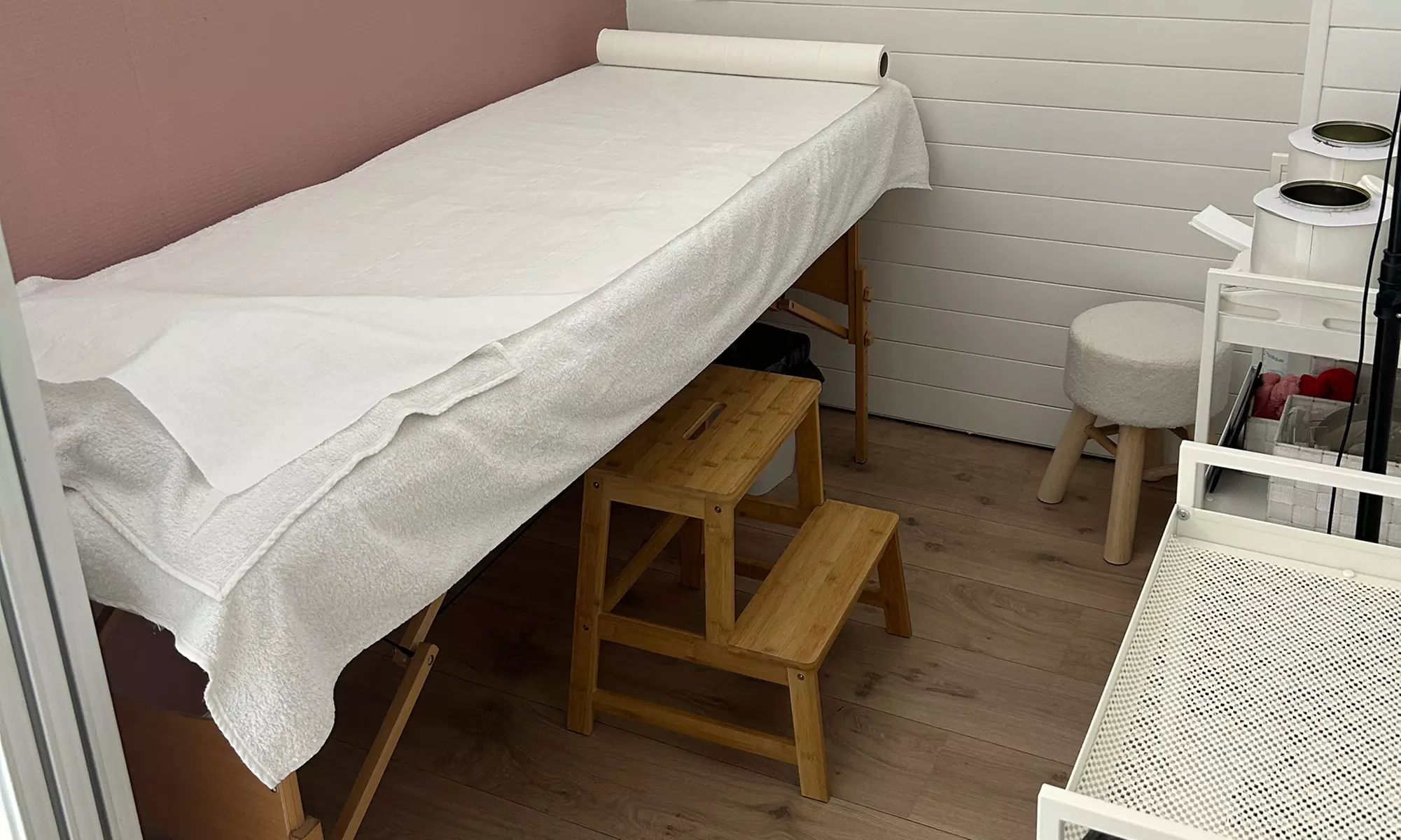 Sublimez vos mains et pieds : pose de vernis semi-permanent et soin Yumi Feet (jusqu'à 34% de remise) - Second Medium