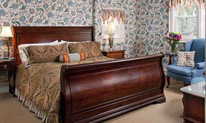 Member Pricing: Charming B&B Near Grove Park With Veranda Views