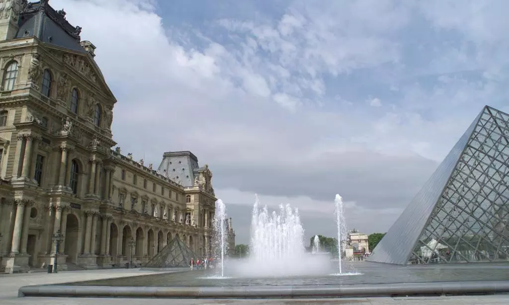 Paris: Standard-Zimmer mit Queensize-Bett