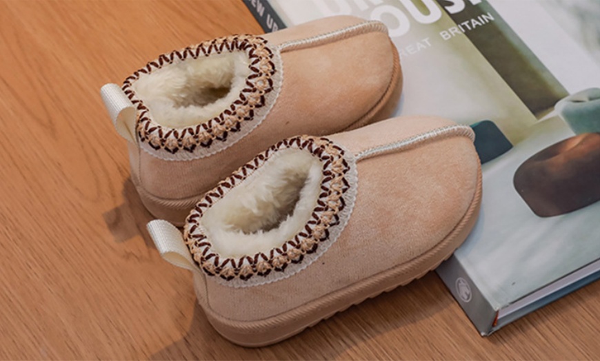 Image 9: Kid's Warm Fleece Lined Platform Boots