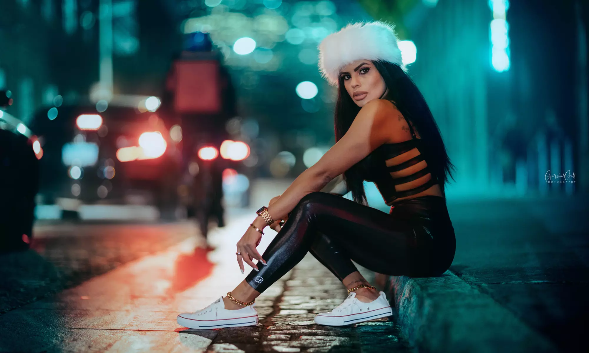 60-, 90- or 120-Minute Outdoor Photography Session with Photo Package