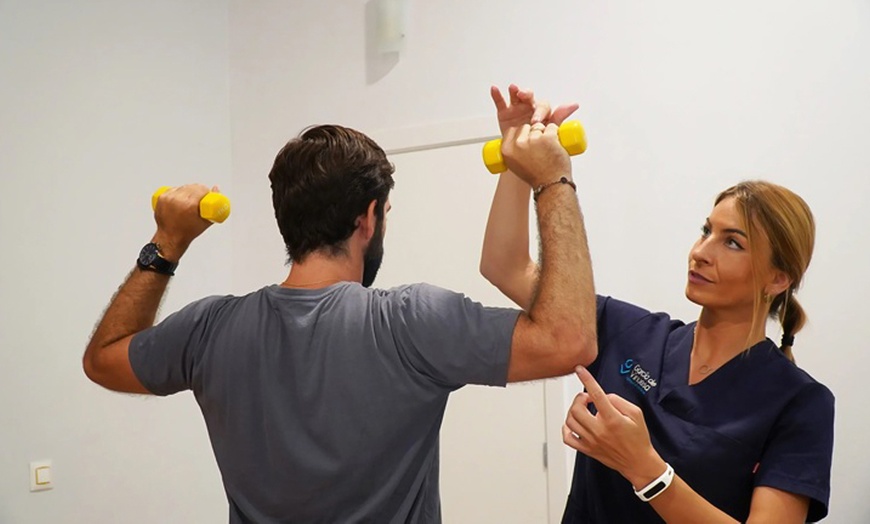 Image 3: 1 o 2 sesiones de fisioterapia avanzada 50 minutos 