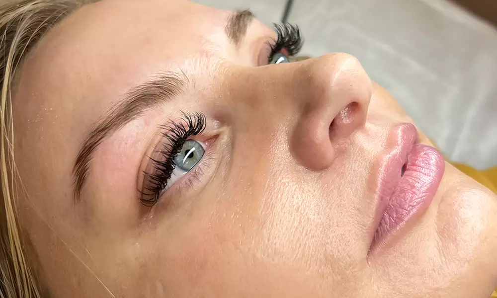 Classic or Hybrid Lash Extensions with Optional Two-Week Fill