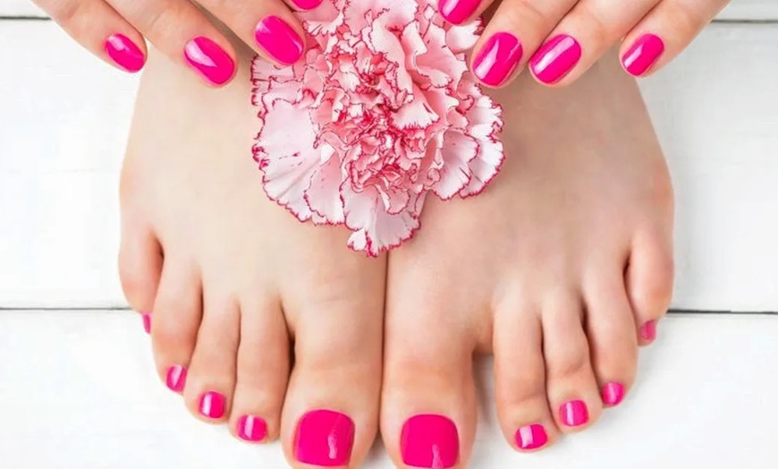 Image 1: Pose de vernis semi-permanent mains et/ou pieds avec Happy Nails