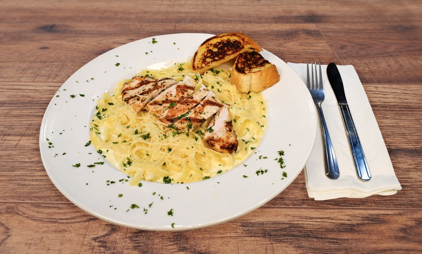 Image 7: Enjoy $40 or $80 Towards Food and Drink at Caribbean Kirkland Casino