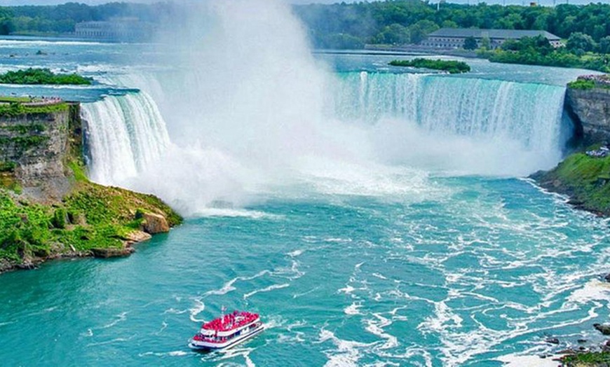 Image 3: Niagara Falls Bus Sightseeing Tour - Up to 23% Off