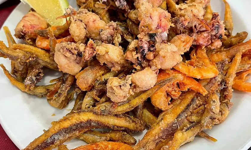 Arroz banda o entrecot de ternera en Restaurante Goyo