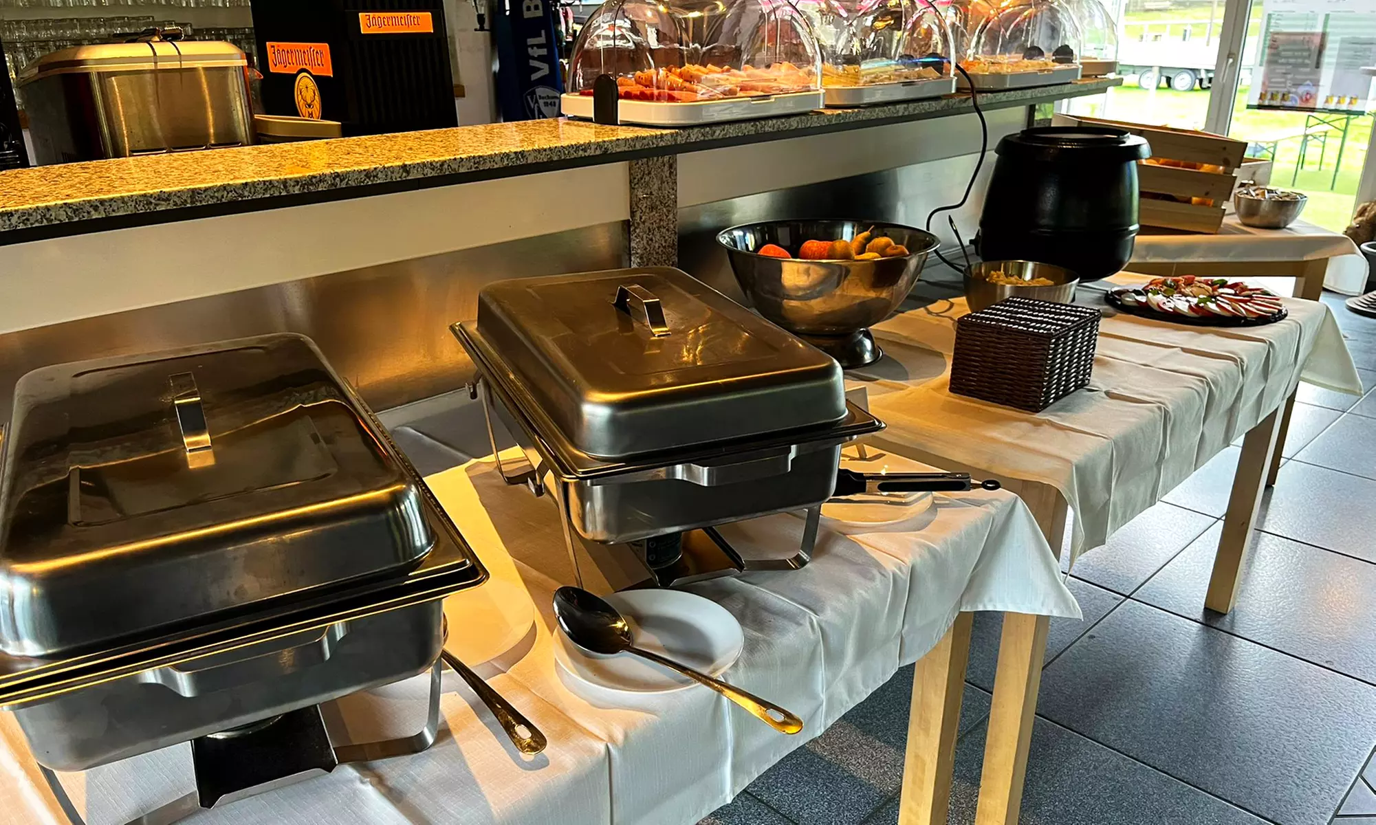 All-You-Can-Eat Büfett nach Wahl für 1 bis 4 Personen